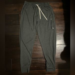 Vuori Joggers